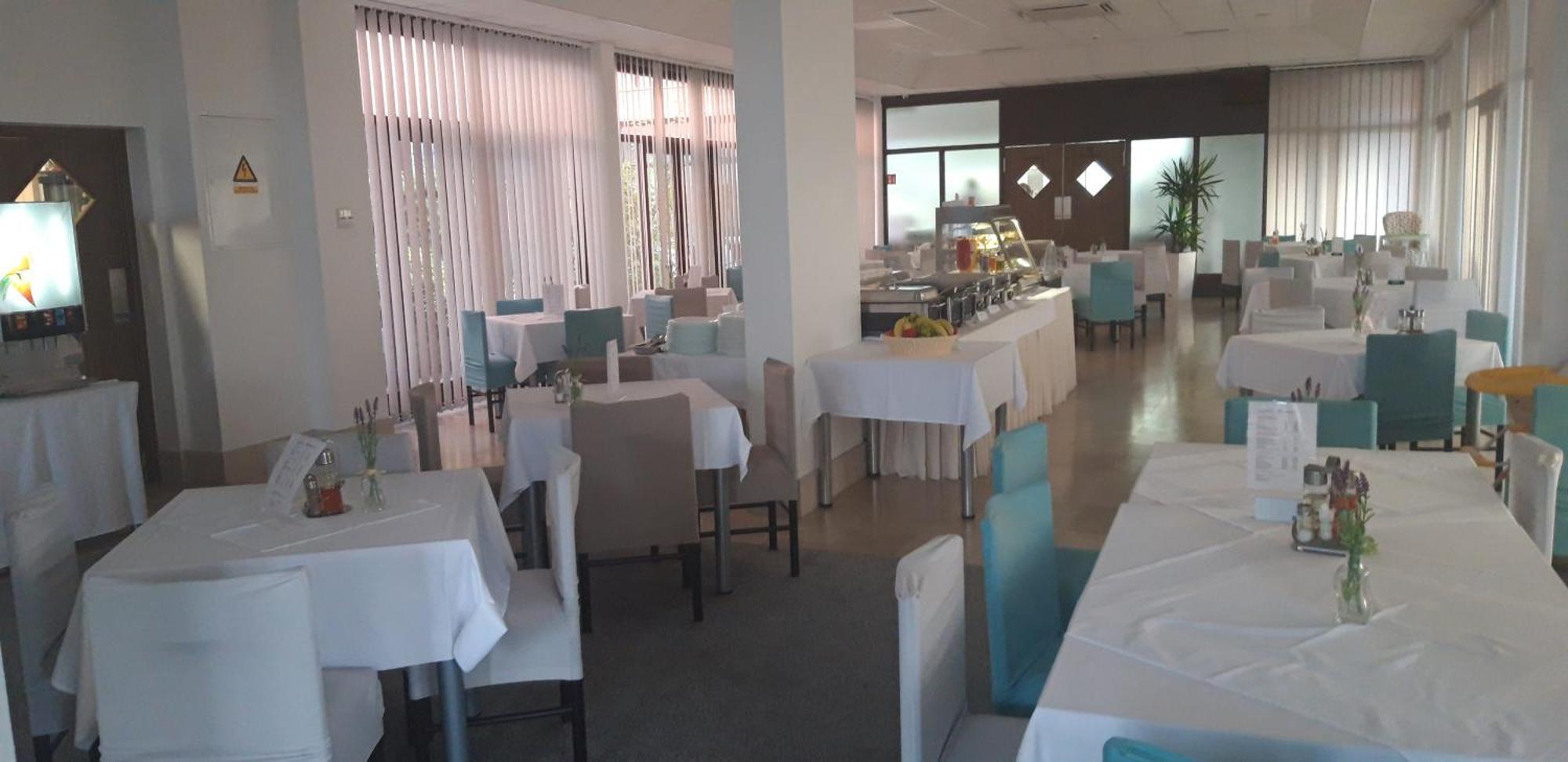 ביוגראד נה מורו Hotel Albamaris מראה חיצוני תמונה